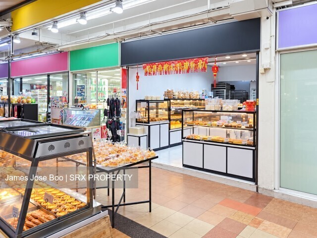 Busy Bedok South hdb shop | Opp market | Empty now (D16), Shop House #622532821
